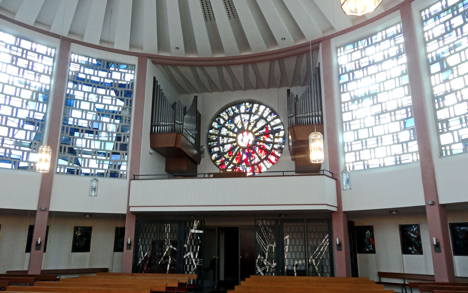 Kirchenraum nach Fertigstellung